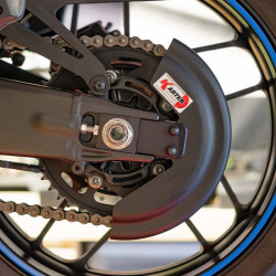 K267-10-N23-D00 : Satin BLACK chain guard Yamaha Tracer 9