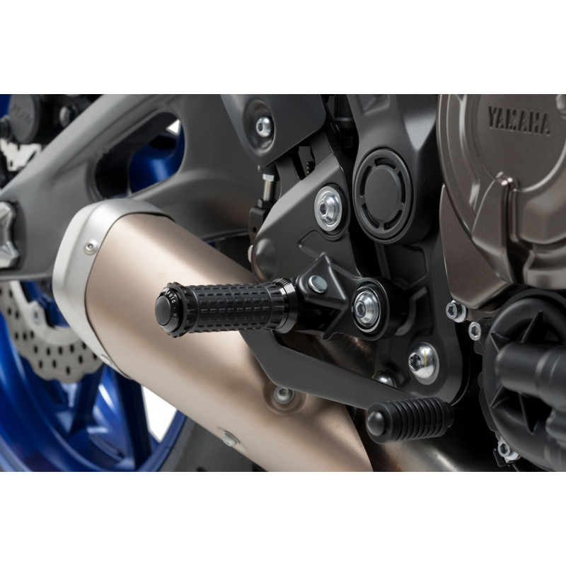 20838N+9193N : Cale-pieds passager R-Fighter S Puig Yamaha Tracer 9