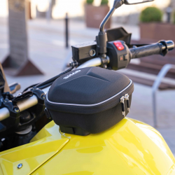 X0SE02C+X1SESTCL+X1SESTLR : Borsa da serbatoio E02C Shad Yamaha Tracer 9