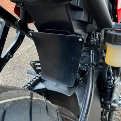 812003 : Protezione ammortizzatore Yamaha Tracer 9